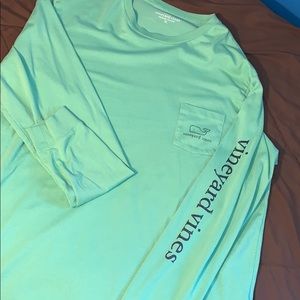 XL Men Vineyard Vines Long-Sleeve T-Shirt!!